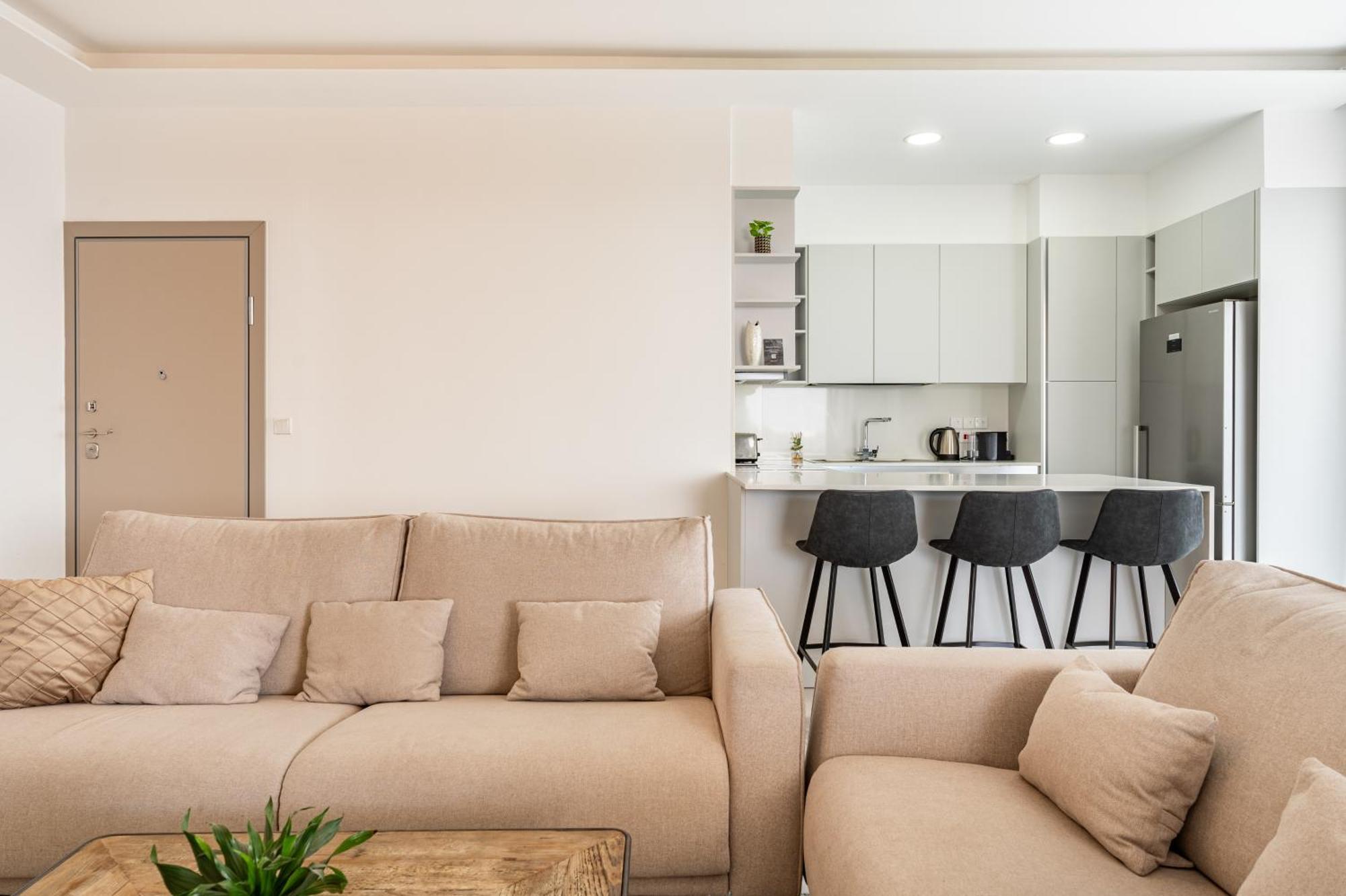 Yamas Urban Living Zakaki Pool Penthouses & Apartments Limassol Bagian luar foto