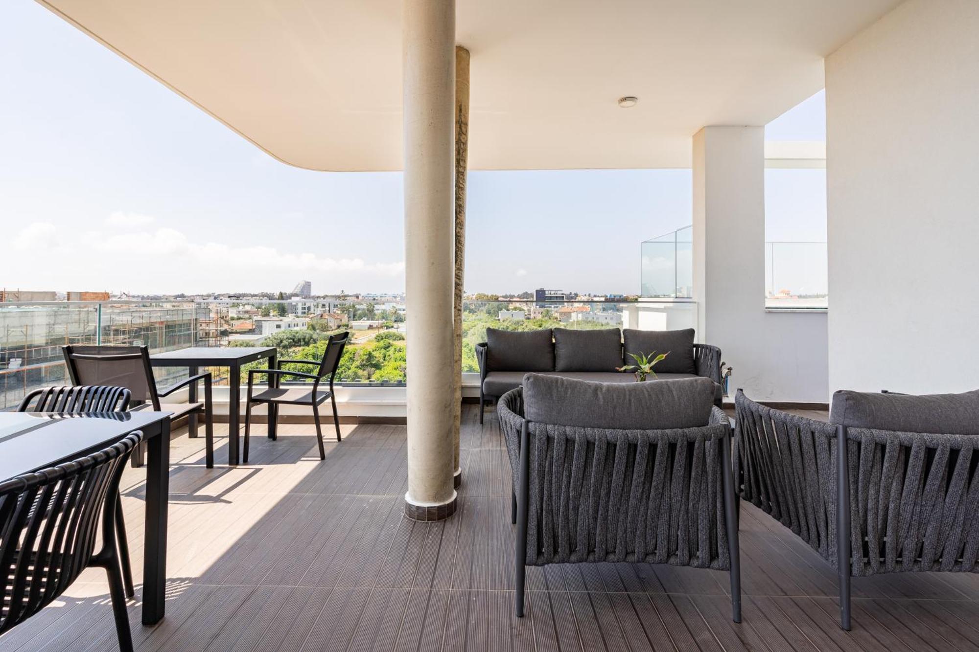 Yamas Urban Living Zakaki Pool Penthouses & Apartments Limassol Bagian luar foto