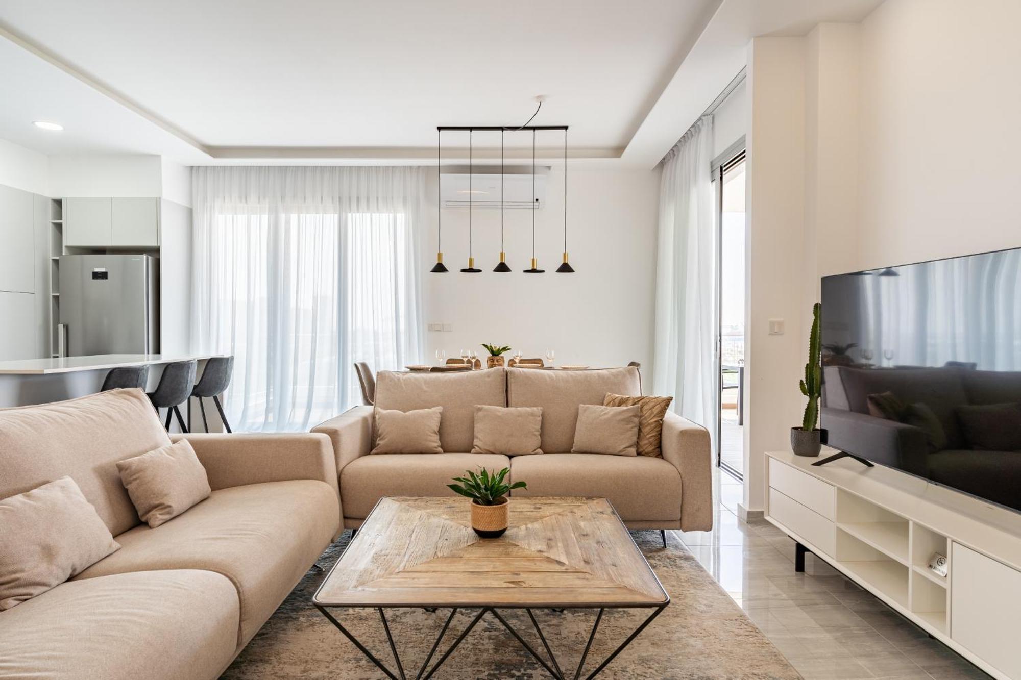 Yamas Urban Living Zakaki Pool Penthouses & Apartments Limassol Bagian luar foto