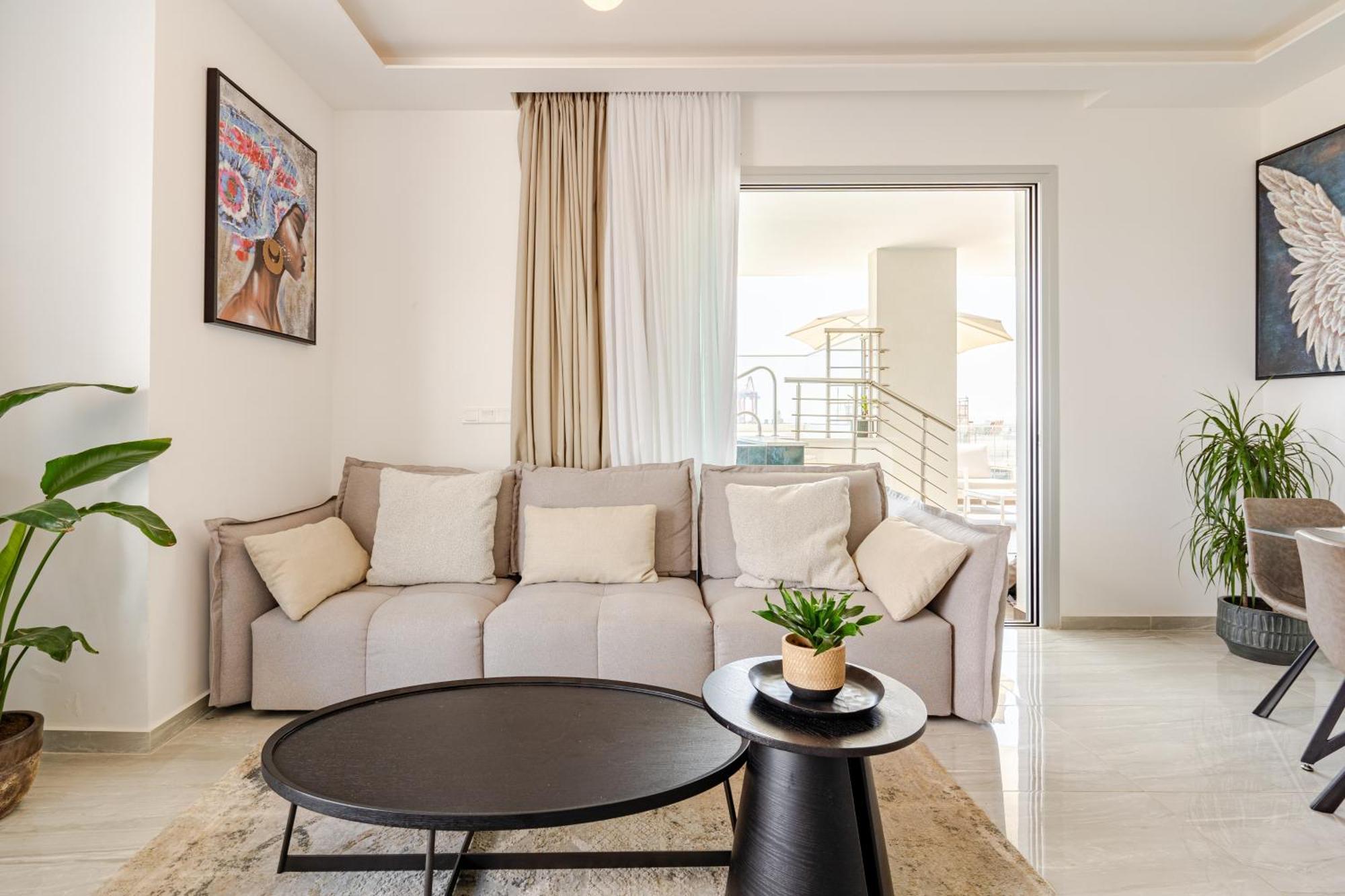 Yamas Urban Living Zakaki Pool Penthouses & Apartments Limassol Bagian luar foto