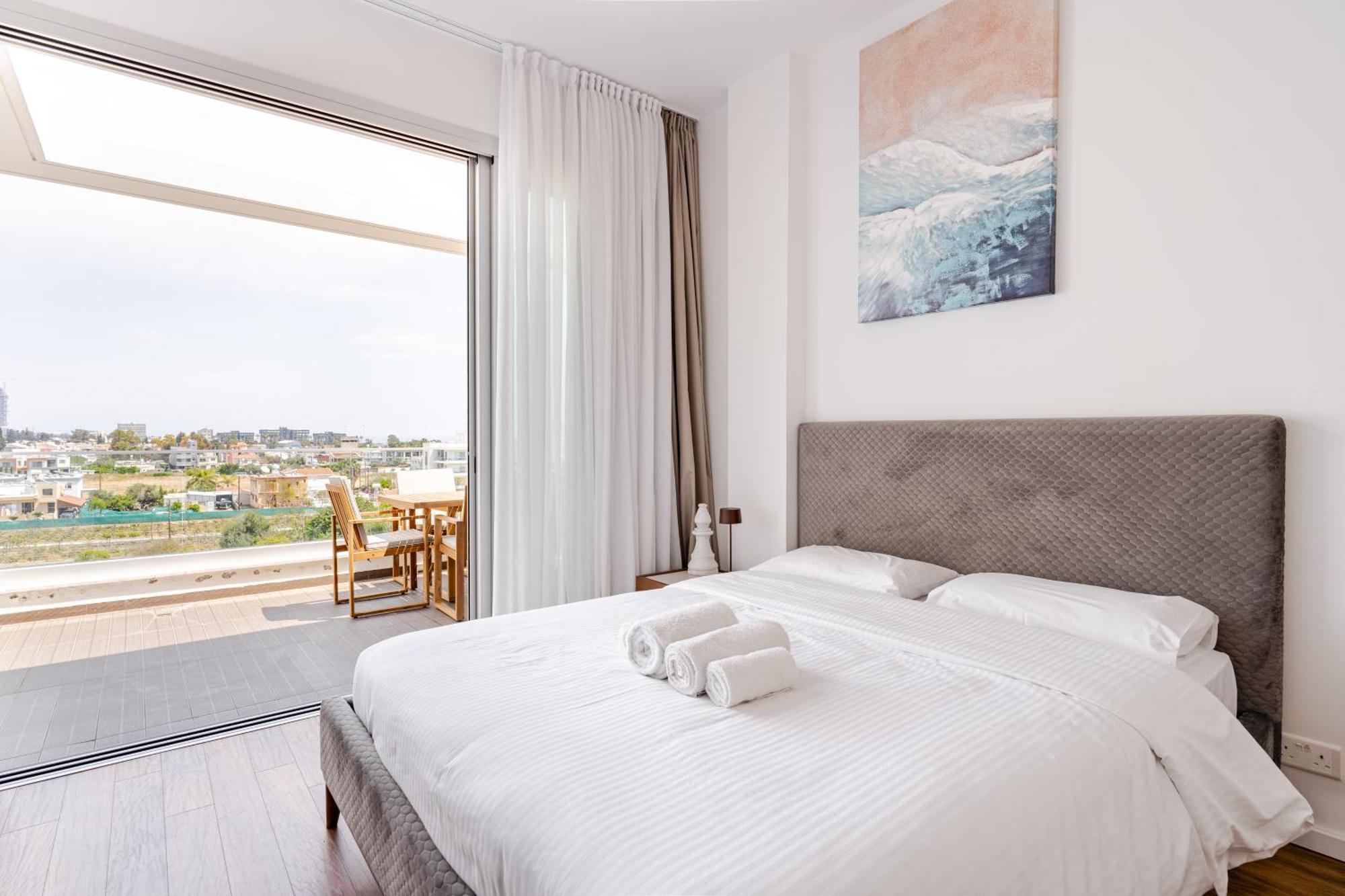Yamas Urban Living Zakaki Pool Penthouses & Apartments Limassol Bagian luar foto